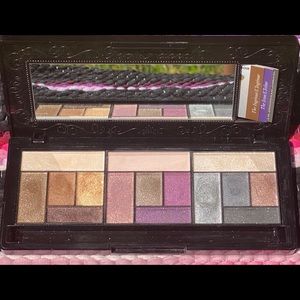 Too Faced the Return of Sexy palette.